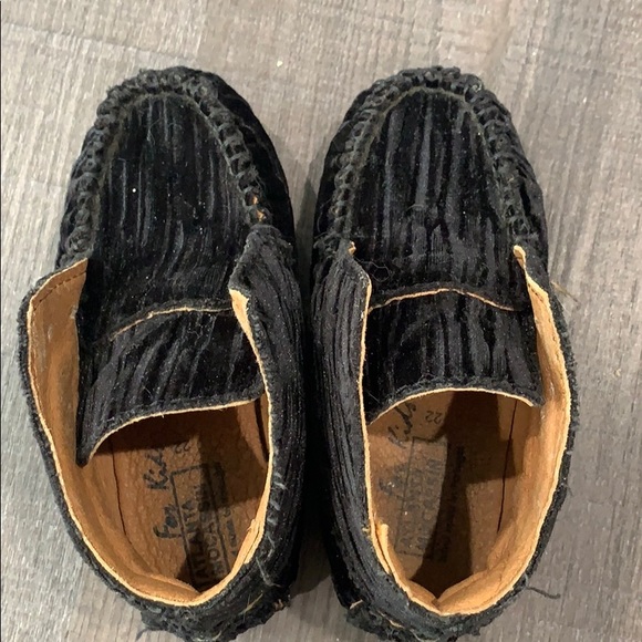 Black velvet Atlanta Moccasins toddler size 22 - Picture 5 of 8